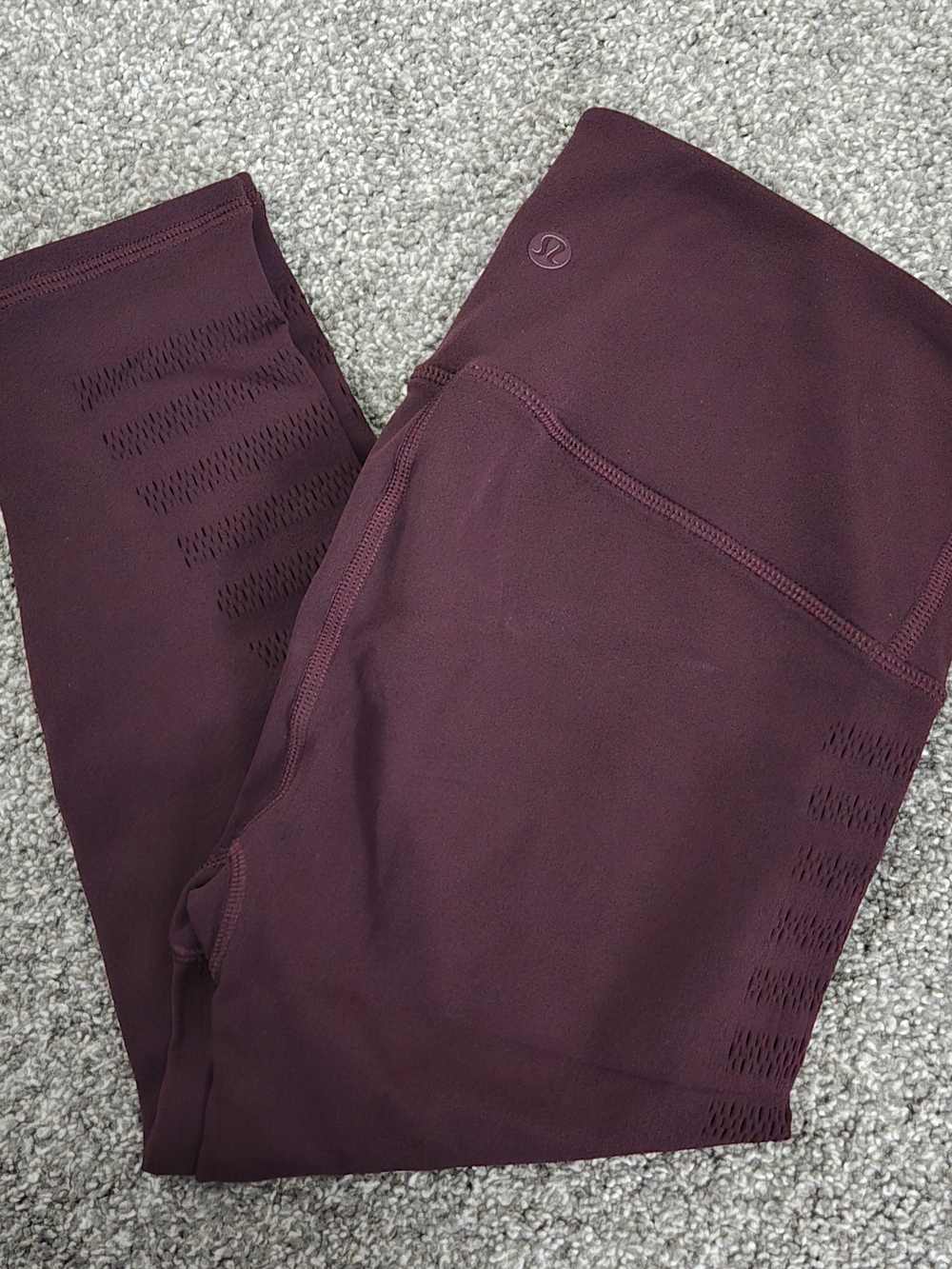 Lululemon Reveal Crop Leggings